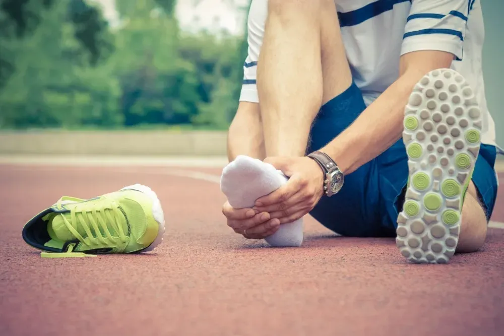 5 Tips Menghindari Luka pada Kaki Saat Berolahraga