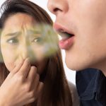 5 Cara Menghilangkan Bau Mulut Akibat Lidah Kotor